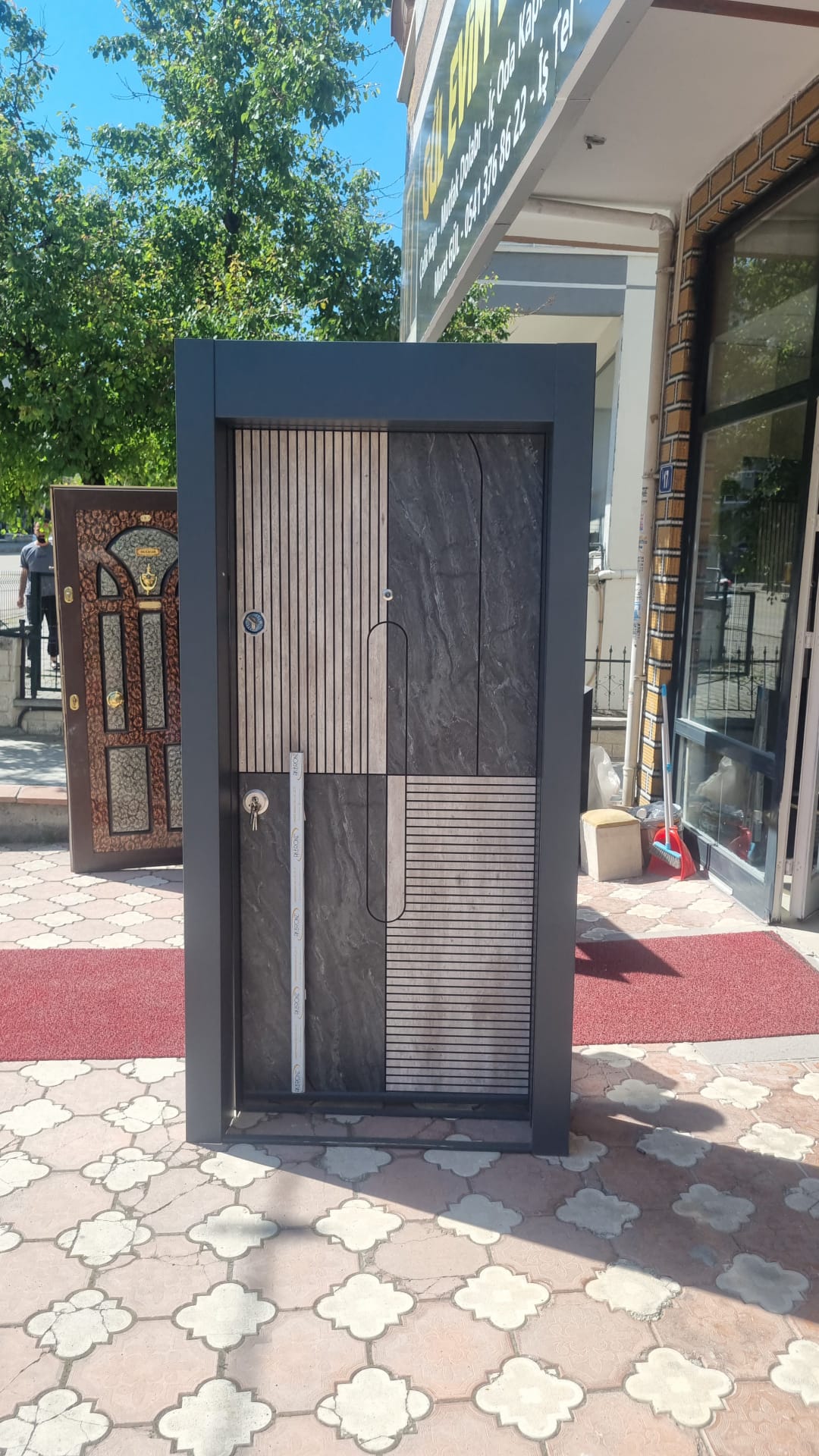 Gül Evim Dekorasyon Gül Çelik Kapı